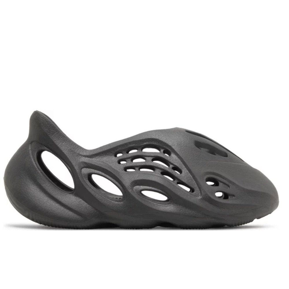 ✨Authentic Adidas Yeezy Foam Runners